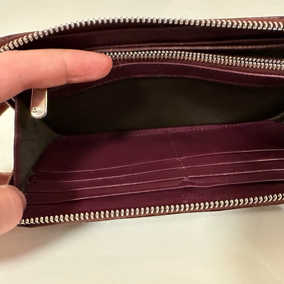 Dior 2009 Bordeaux Patent Leather Trotter Long Zip Wallet Zippy AUTH - Picture 12 of 16